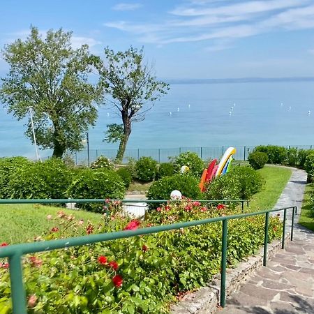 Front Lake Amazing View Manerba del Garda Exterior photo