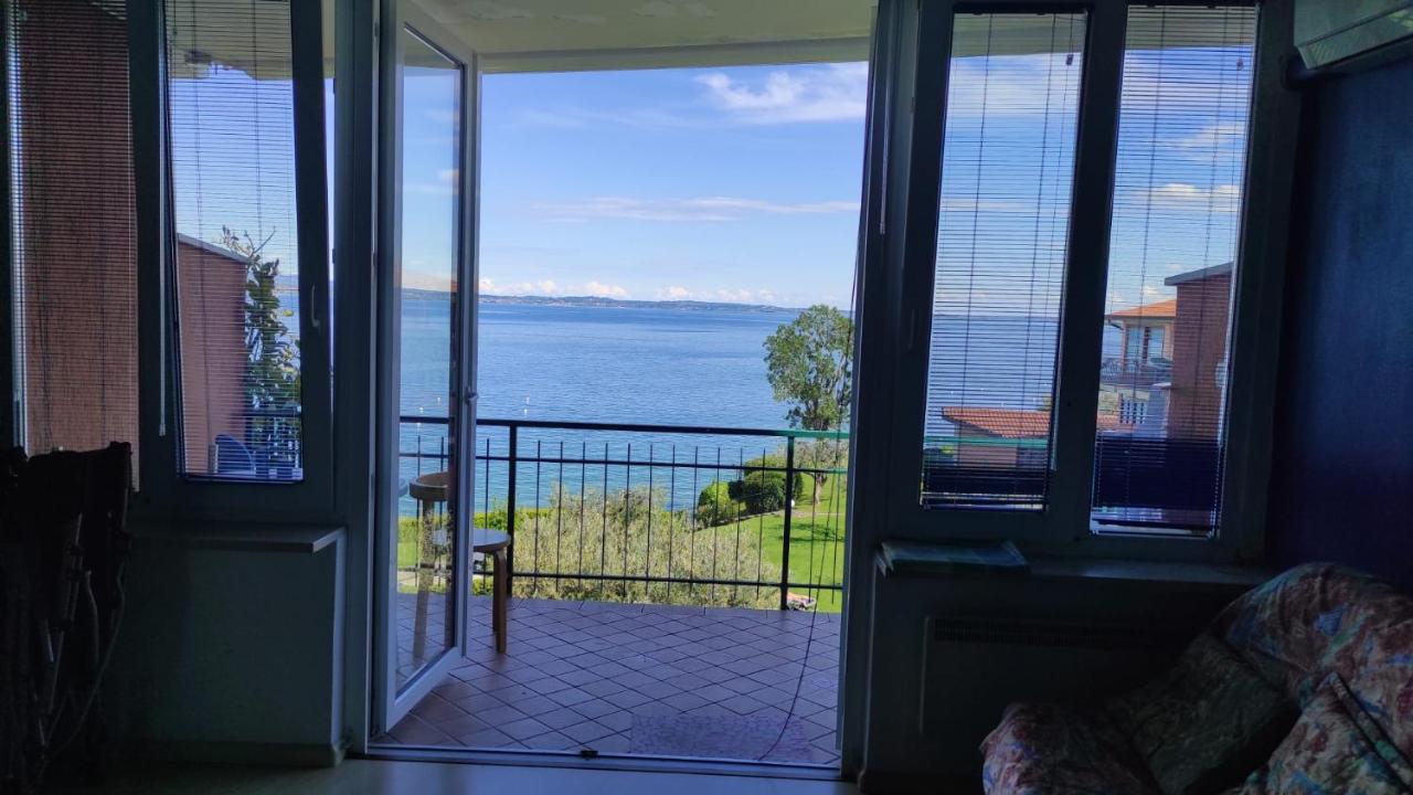 Front Lake Amazing View Manerba del Garda Exterior photo